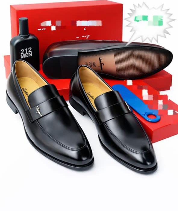 Souliers Mocassins Homme en Cuir – Noir Classique / Formel. 40 à 46.