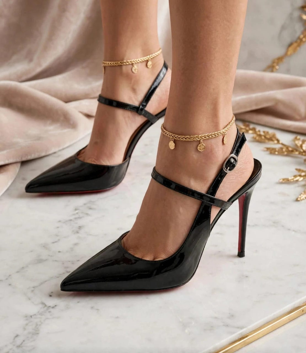 Escarpins à Talons Aiguilles en Cuir Verni Noir avec Semelle Rouge Distinctive