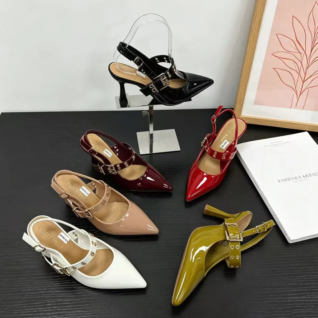 Escarpins Slingbacks en Cuir Verni avec Brides à Boucles