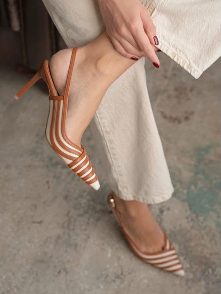 Escarpins Slingback à Rayures Bicolores et Talon Aiguille