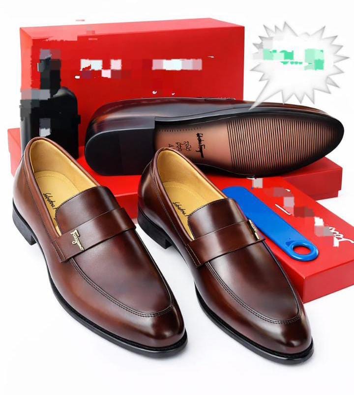 Souliers Mocassins Homme en Cuir – Noir Classique / Formel. 40 à 46.