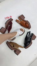 Sandales compensées Plateformes à Sangles Croisées Perforées – Style Rétro Chic